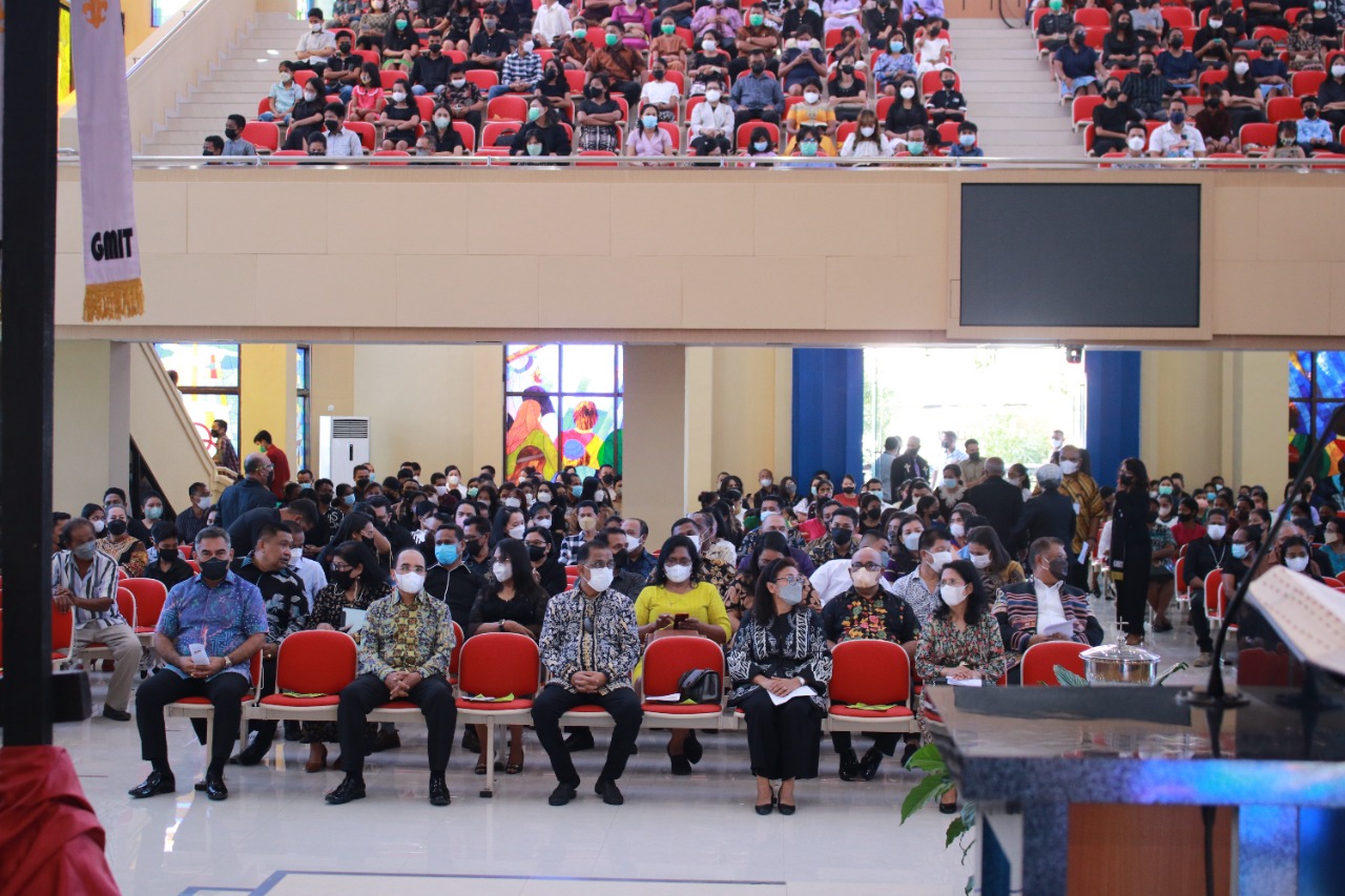 Walikota Kupang dan Walikota Ambon ikut Ibadah Jumat Agung di Gereja GMIT Kaisarea Kolhua