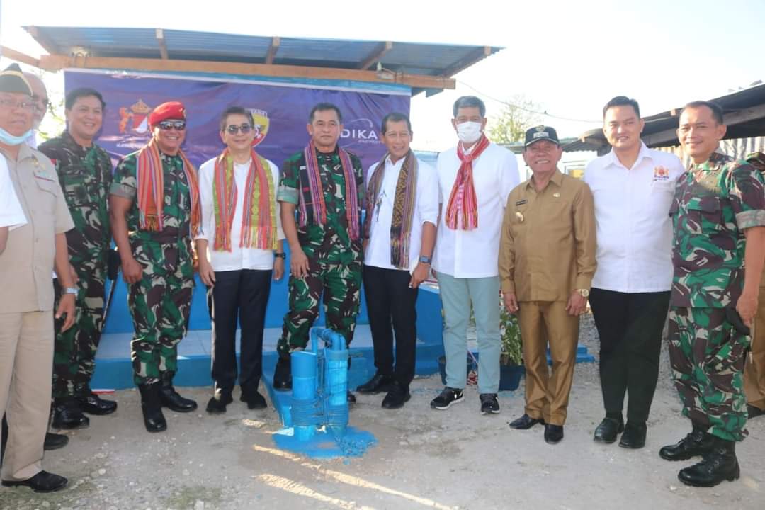 Tulisan Wartawan Kompas Fransiskus Pati Herin Gugah Hati TNI AD Bantu Sumur Bor di Kabupaten Kupang
