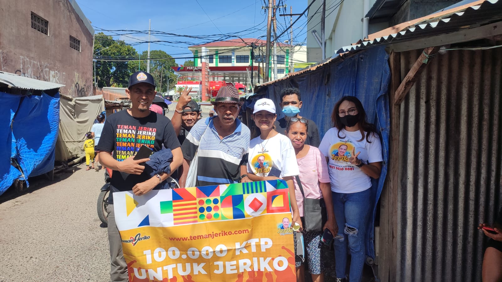 Saking Fans Jeriko, Sejumlah Pedagang Pasar Kasih Titip KTP Dukungan Jefri Riwu Kore Maju Pilwalkot 2024