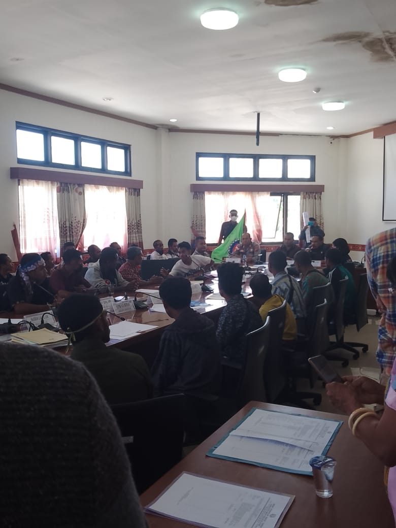 DPRD Kabupaten TTS Terima Audiensi Masyarakat Desa Meusin, Desa Baus, Desa Fatumanufui