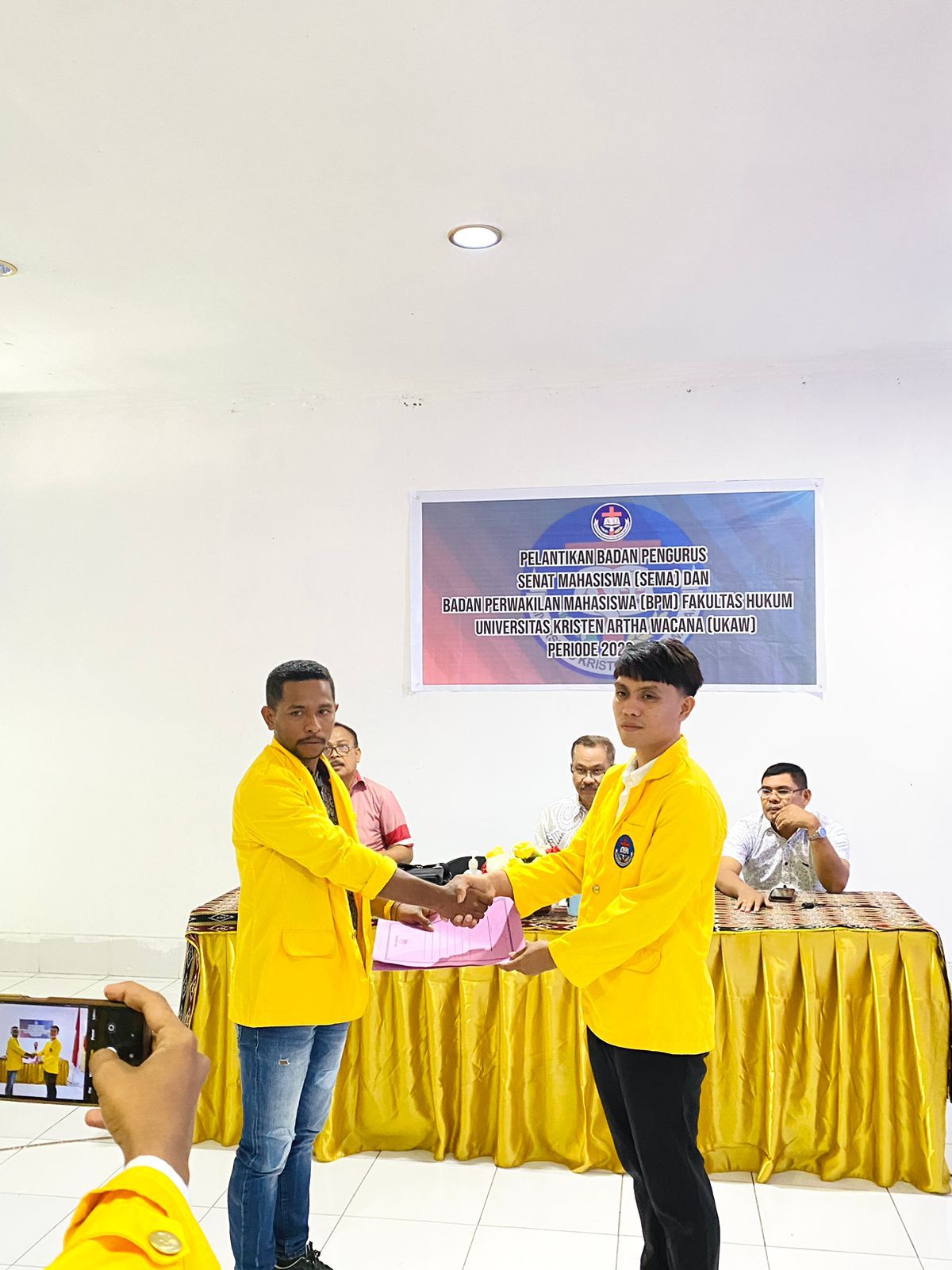 Pelantikan Pengurus SEMA dan BPM Fakultas Hukum UKAW Kupaang Periode 2022-2023