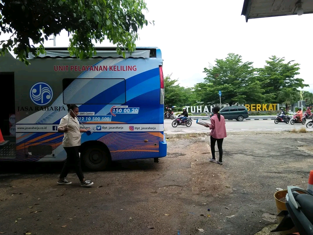 Untuk Memudahkan Akses Pelayanan Administrasi Pajak, Samsat Kota Kupang Lakukan Pelayanan Dengan Mobil Samling
