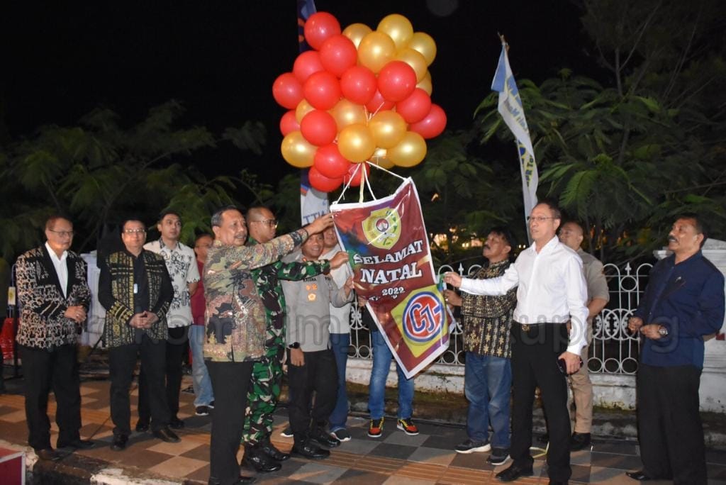 PENJABAT WALI KOTA BUKA _THANKSGIVING CELEBRATION_ DAN FESTIVAL POHON NATAL DI SEPANJANG JALAN EL TARI