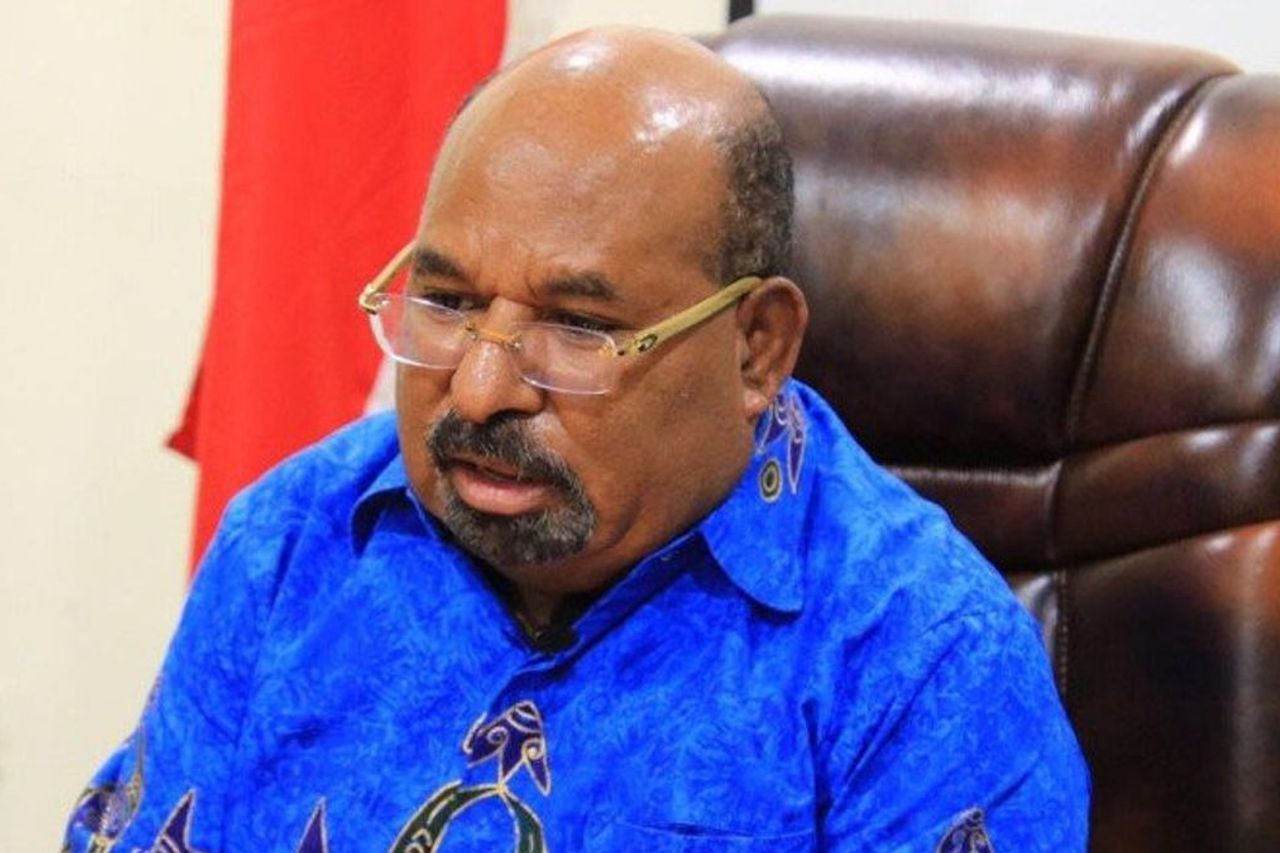 KPK Tangkap Gubernur Papua Atas Penyalahgunaan Sejumlah Proyek Gubernur Papua (Lukas Enembe) ditangkap KPK