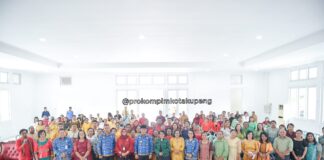 Penjabat Wali Kota Apresiasi Para Guru Saat Hadiri Perayaan Natal Perdana SLB se-Kota Kupang