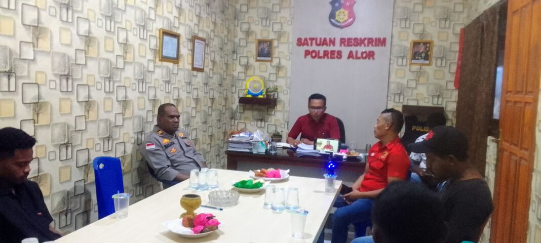 Satreskrim Polres Alor Berhasil Amankan 9 Terduga Pelaku Pengeroyokan Berujung Kematian, Mahasiswa Pantar Bertemu Kapolres Alor Tegaskan Usut Tuntas