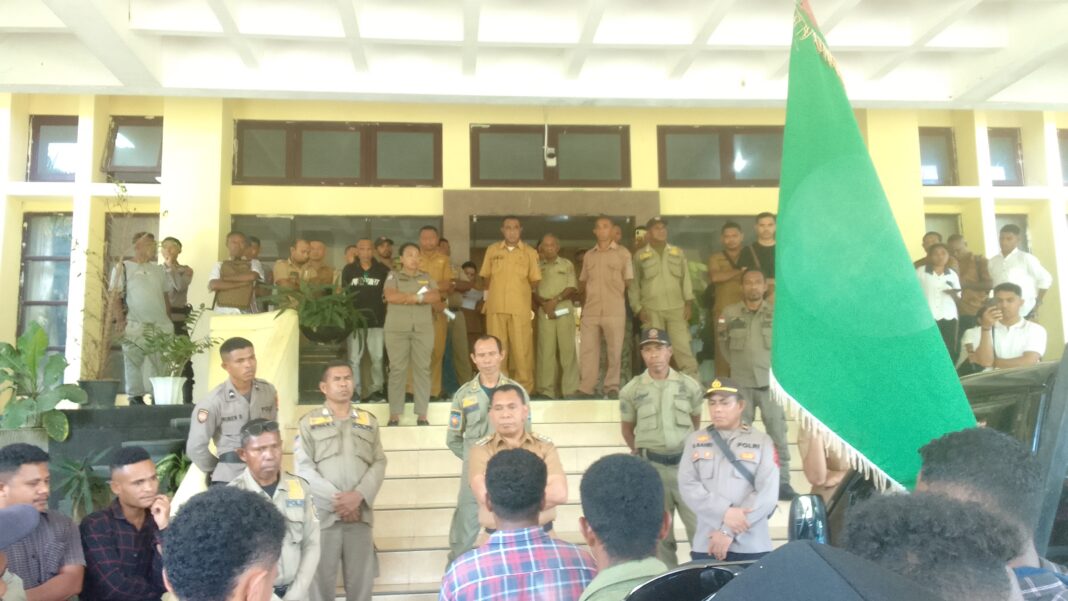 Imahlolong Gelar Aksi Protes, Penjabat Bupati Alor Dinilai Tidak Tepati Janjinya Terkait Pembangunan Ruas Jalan Bukapiting-Apui