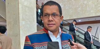 Gubernur Melki Laka Lena Akan Berkunjung Ke Kabupaten Alor Hari Ini : Bakal Bertemu Semua Kepala Sekolah SMA dan SMK Bersama Komisi V DPRD NTT