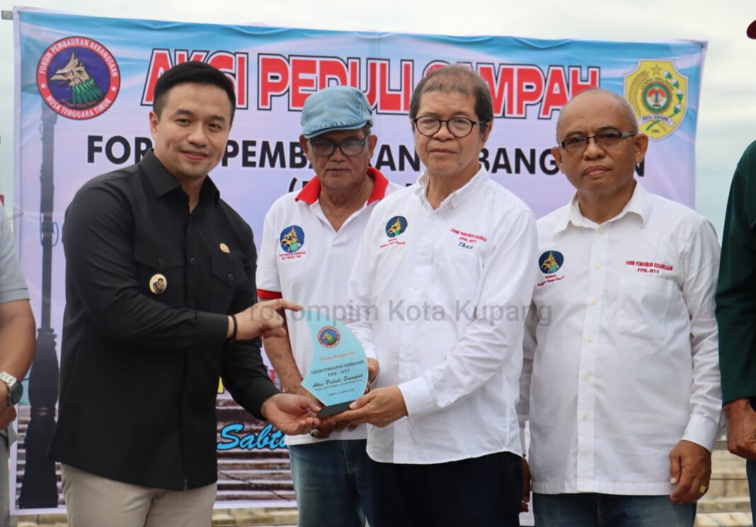 Wali Kota Christian Widodo Apresiasi Aksi Peduli Sampah FPK NTT Dibawah Pimpinan Theo Widodo