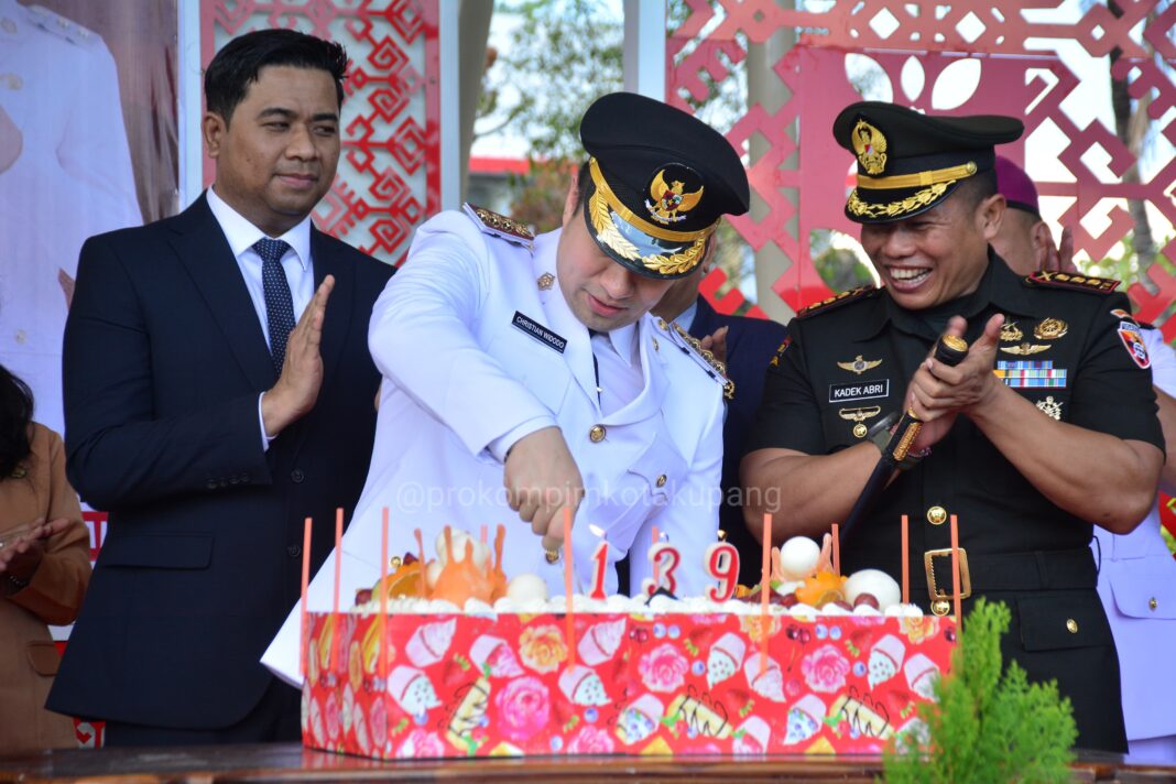 Pimpin Upacara Peringatan HUT Kota Kupang, Wali Kota Christian Widodo Soroti Pentingnya Partisipasi Aparat dan Pemerintah Dalam Penanganan Sampah