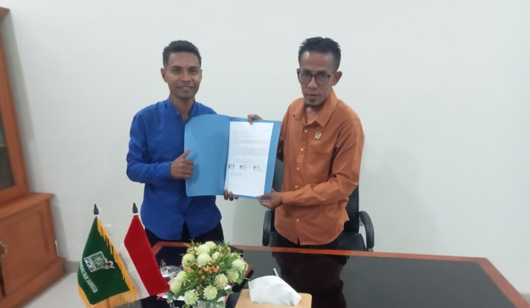 Mantan Buruh Dolog Alor Adukan Kasus PHK Tanpa Jaminan Hari Tua dan Pesangon Ke Pemkab Alor, Ketua DPRD Akan Tindaklanjuti