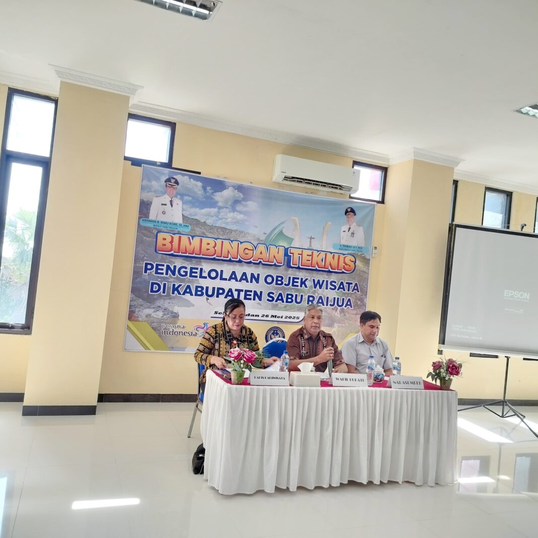 Dukung Pengembangan Destinasi Wisata, Wakil Bupati Sabu Raijua Buka Bimbingan Teknis Pengelolaan Objek Wisata
