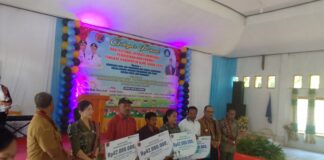 Buka Kegiatan Gebyar Paud dan Festival Literasi Numerasi: Bupati Alor Berikan Santunan Jaminan Kematian Kepada 4 Tenaga Kontrak Daerah Dinas Pendidikan