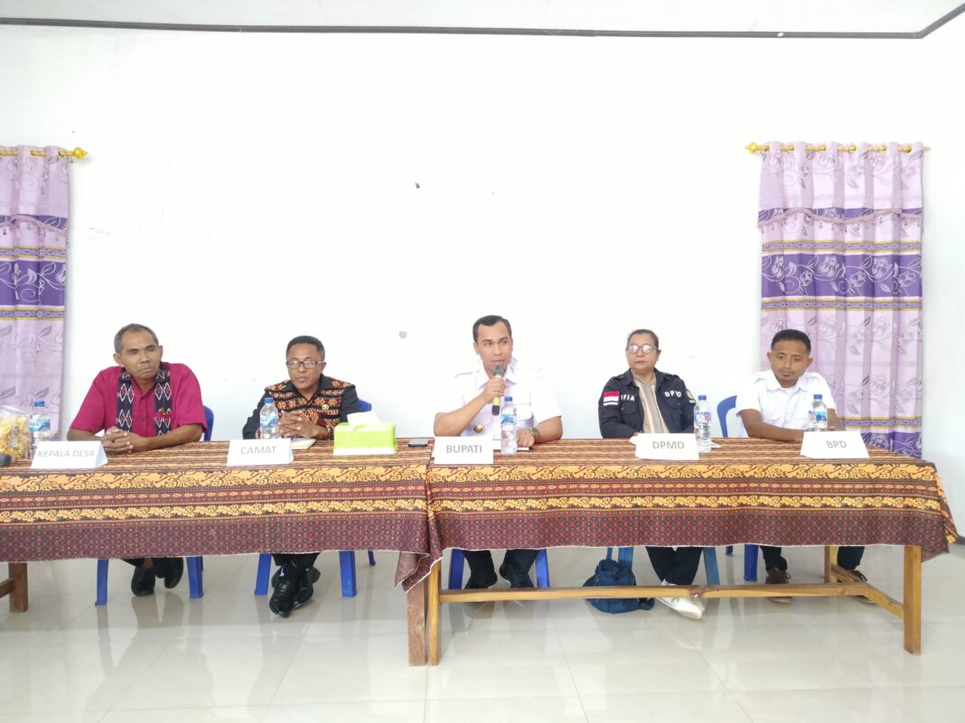 Selain Serahkan BLT, Bupati Sabu Raijua Juga Dukung Pengembangan Produk Lokal Tortila di Desa Delo