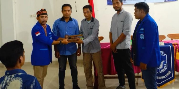 Asra Bulla dan Umbu Prima Terpilih Sebagai Ketua dan Sekretris Untuk Pimpin GAMKI di Sumba Tengah