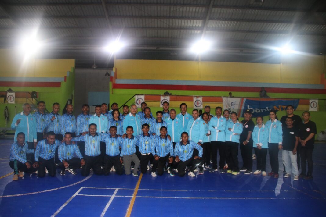 Ketum Pengprov PBVSI NTT Berpesan Kepada Para Wasit Daerah Yang Dikukuhkan Untuk Jaga Integritas dan Bangun Kolaborasi di Olahraga Bola Voli