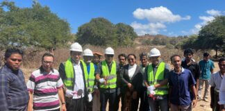 Bupati Sabu Raijua Krisman Riwu Kore Hadiri Kegiatan Peletakan Batu Pertama Pembangunan Rumah Layak Huni di Desa Waduwalla