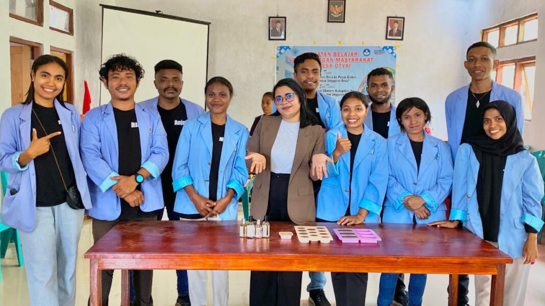 Mahasiswa KBPM Untrib Kalabahi Berinovasi, Hasilkan Minyak Cengkeh Sebagai Solusi Perekonomian Desa Otvai