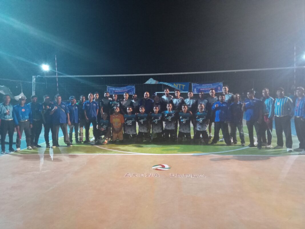 Tim Putra Umar Camplong dan Tim Putri Camplong VBC Sabet Gelar Juara I Turnamen Voli Bintang Mercy Cup 2025