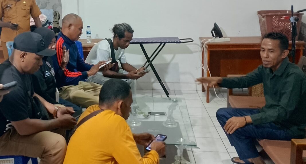 Ketua DPRD Sampaikan Keberangkatan Sejumblah Anggota DPRD Alor Ke Jakarta Dibatalkan Karena Situasi Jakarta Belum Stabil