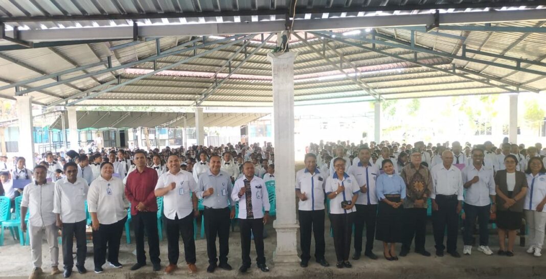 Untrib Kalabahi Gelar PKKMB Untuk 569 Mahasiswa Baru, Rektor Berpesan Jaga Integritas, Jadilah Generasi Berjiwa Maritim, Beriman Dan Berakal Budi