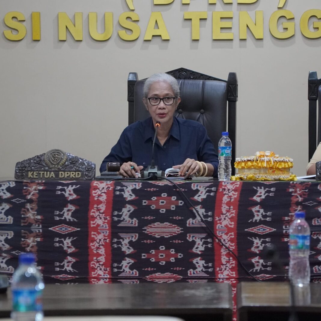 Tanggapi Aspirasi Masyarakat : DPRD NTT Serahkan ke Gubernur untuk lakukan Evaluasi