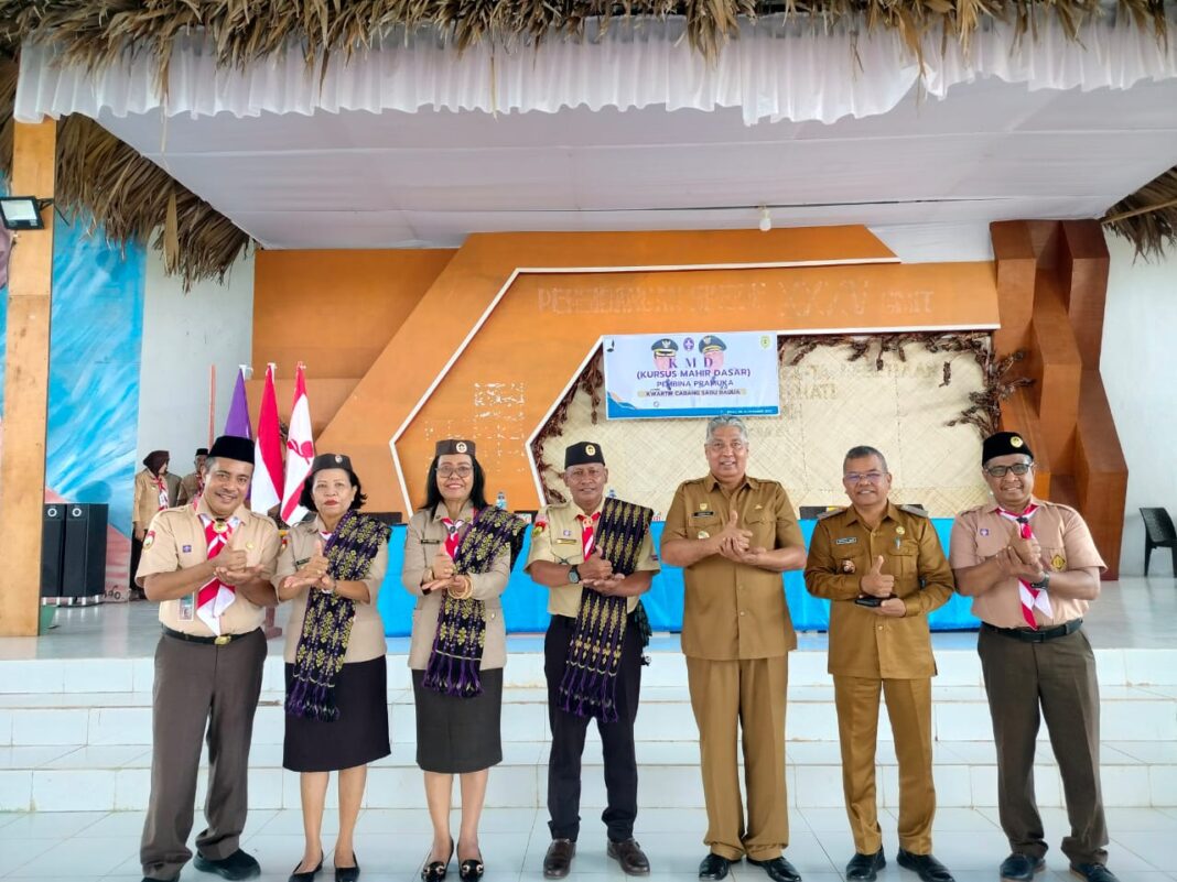 Wabup Thobias Uly Buka Kegiatan Kursus Mahir Dasar Yang Diselenggarakan Oleh Gerakan Pramuka Sabu Raijua
