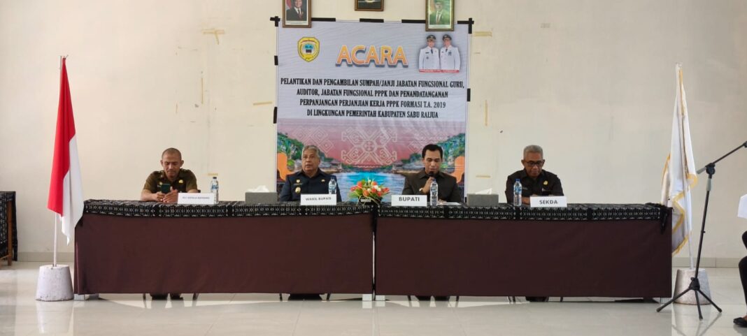Bupati Sabu Raijua Tegaskan Profesionalisme ASN saat Pelantikan Pejabat Fungsional