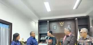 Terima Penghargaan UHC Pratama, Tahun Ini Bupati Sabu Raijua Siapkan 4 M Biayai BPJS Kesehatan 9.000 Jiwa